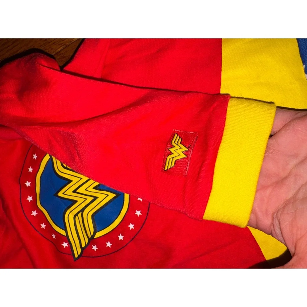 Wonder Woman Baby Girl Footed Sleepsuit Pajamas Red Blue Stars 6-9 Months
